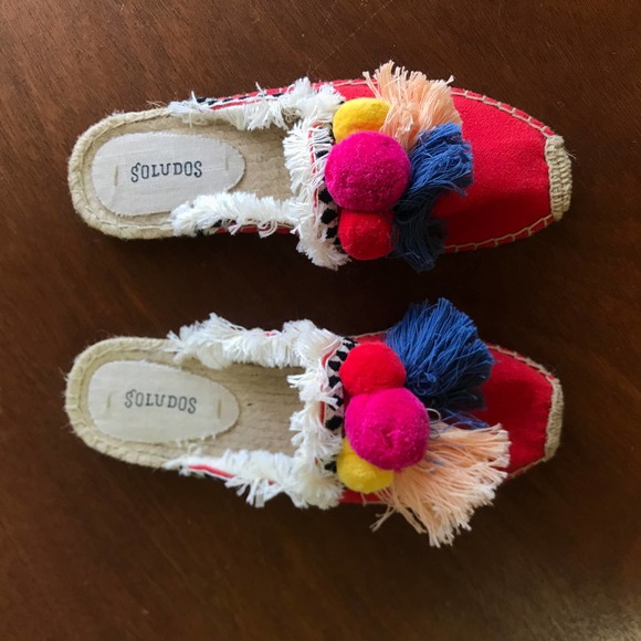 Soludos Coco Pom Pom Slip On Red Bobble Boho Flats Mules Sz 7 - Picture 4 of 7